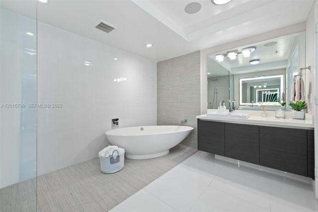 300 Sunny Isles Boulevard 41501, Sunny Isles Beach, FL 33160