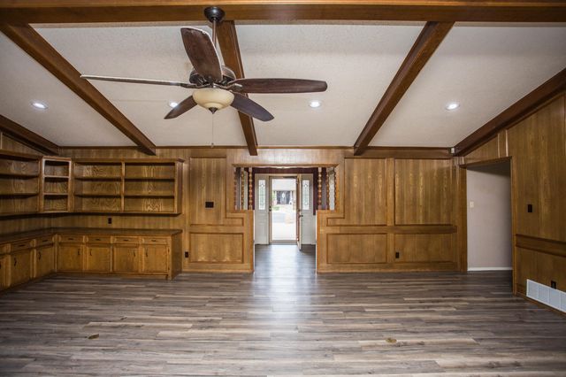 4202 93rd Street, Lubbock, TX 79423