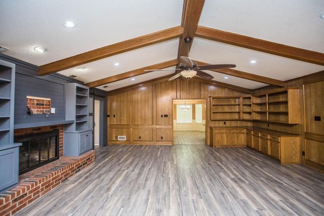 4202 93rd Street, Lubbock, TX 79423