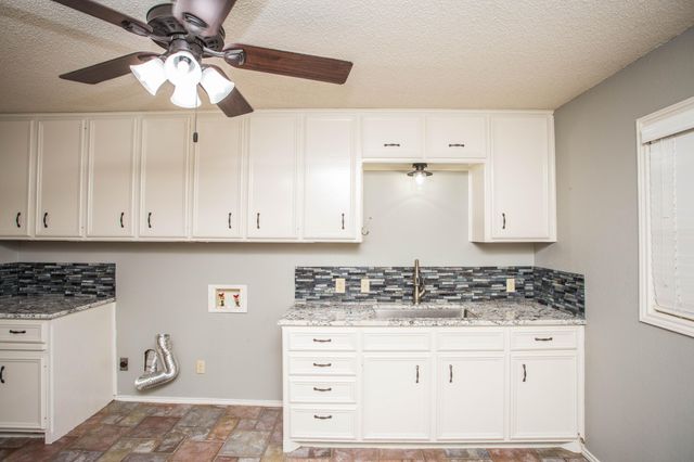 4202 93rd Street, Lubbock, TX 79423