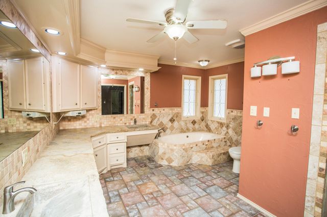 4202 93rd Street, Lubbock, TX 79423