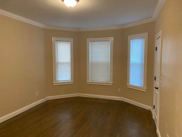 8 Buckley Ave 2, Boston, MA 02130