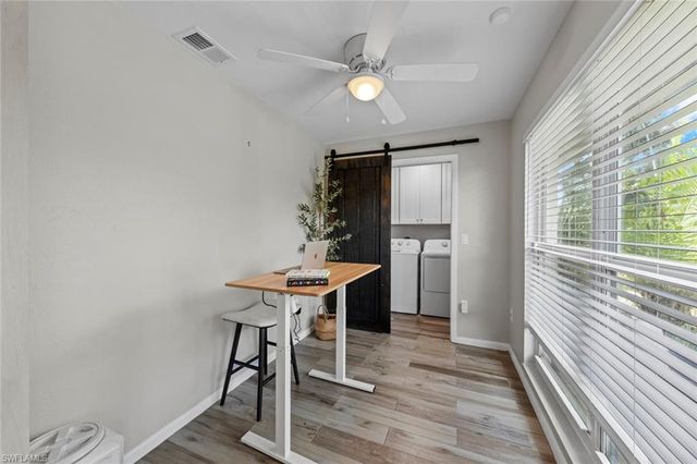 843 Palm View DR 25, Naples, FL 34110