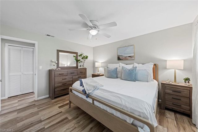 843 Palm View DR 25, Naples, FL 34110