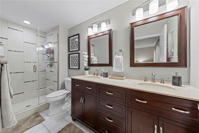 843 Palm View DR 25, Naples, FL 34110