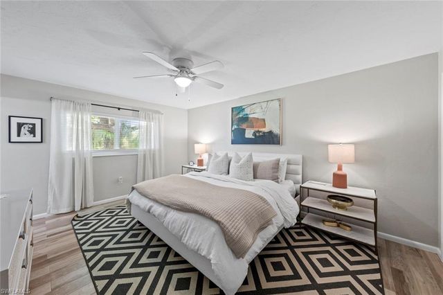 843 Palm View DR 25, Naples, FL 34110