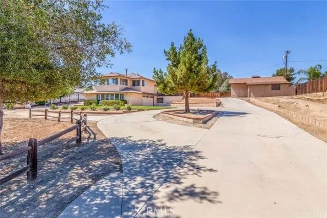 40330 Indian Tree Drive, Hemet, CA 92544