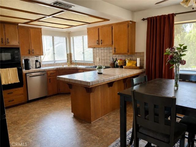 40330 Indian Tree Drive, Hemet, CA 92544