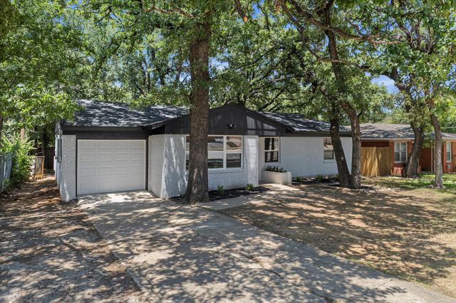 2549 Hunting Drive, Fort Worth, TX 76119