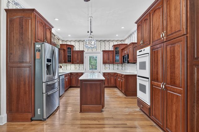 135 Clayton Ln, Fayetteville, TN 37334
