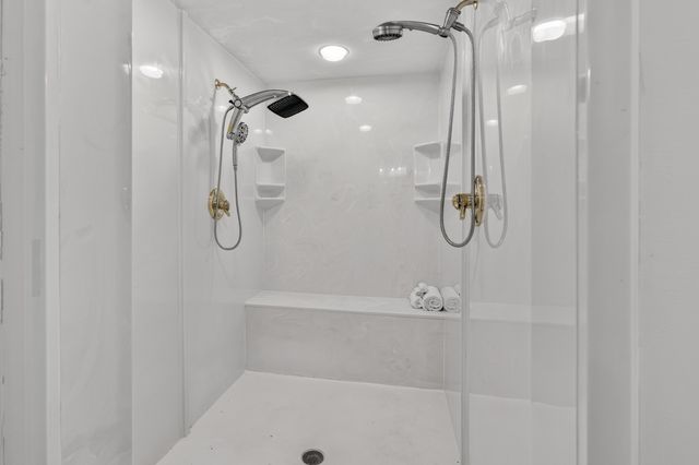 135 Clayton Ln, Fayetteville, TN 37334
