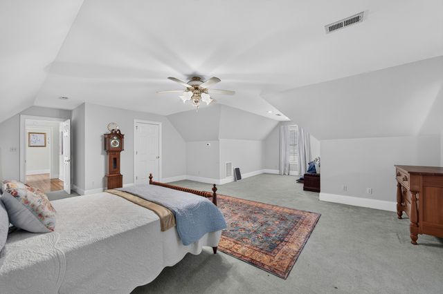 135 Clayton Ln, Fayetteville, TN 37334