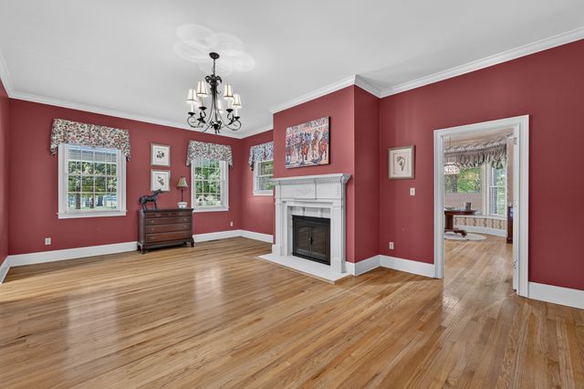 135 Clayton Ln, Fayetteville, TN 37334