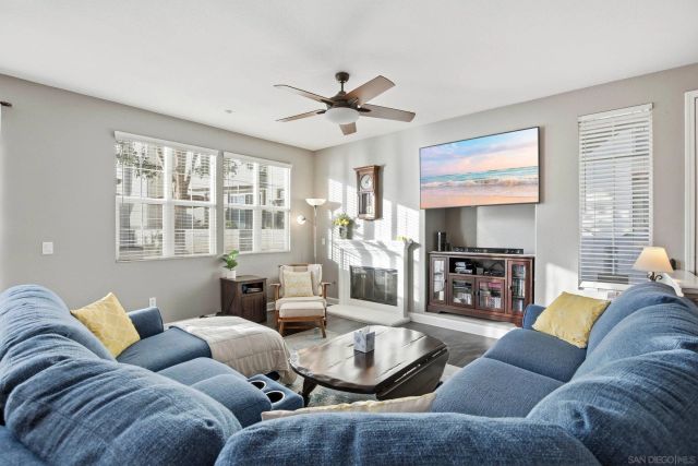 293 Reef Point Way 5, Oceanside, CA 92058