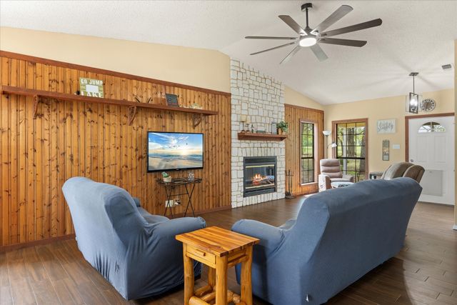 251 Dunn Drive, Palo Pinto, TX 76484