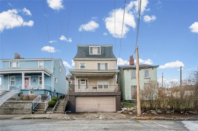 17 Locust St, Etna, PA 15223