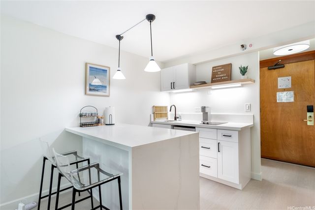 2425 Kuhio Avenue 309, Honolulu, HI 96815