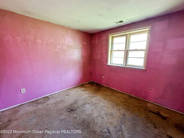 835 Bowman Road, Jackson, NJ 08527