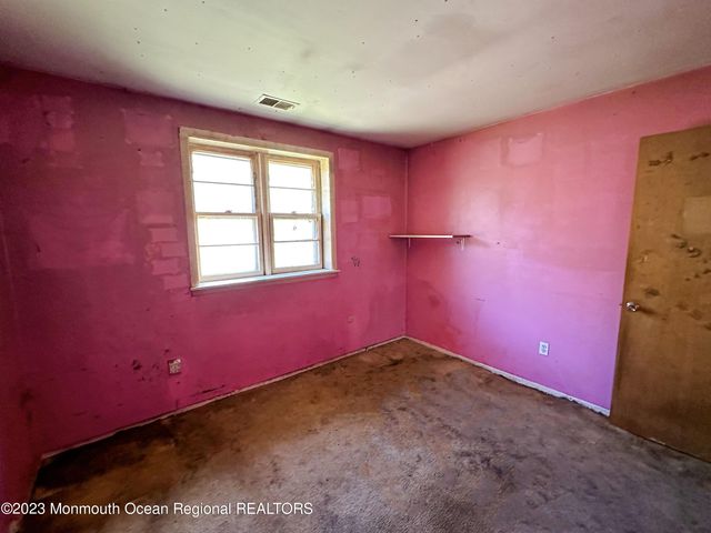835 Bowman Road, Jackson, NJ 08527