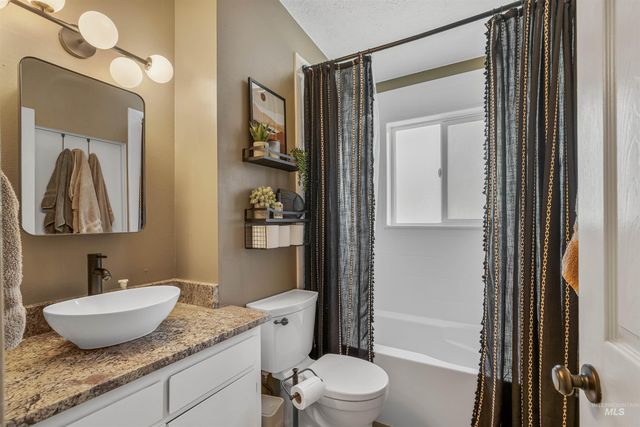 1445 28th Ave, Lewiston, ID 83501