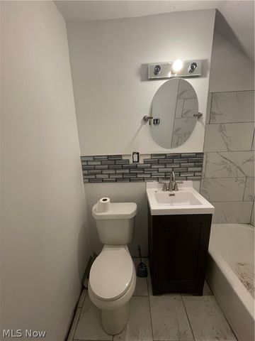 16624 Endora Road, Cleveland, OH 44112