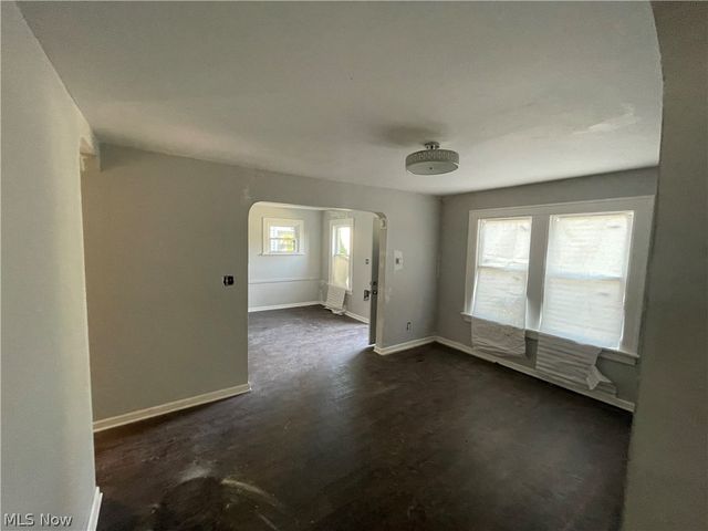 16624 Endora Road, Cleveland, OH 44112