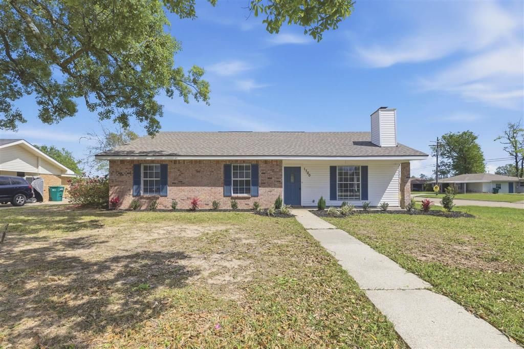 1700 Myrtle Street, Westlake, LA 70669
