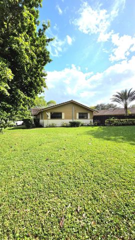 10390 NW 36th St, Coral Springs, FL 33065