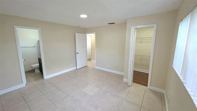 10390 NW 36th St, Coral Springs, FL 33065