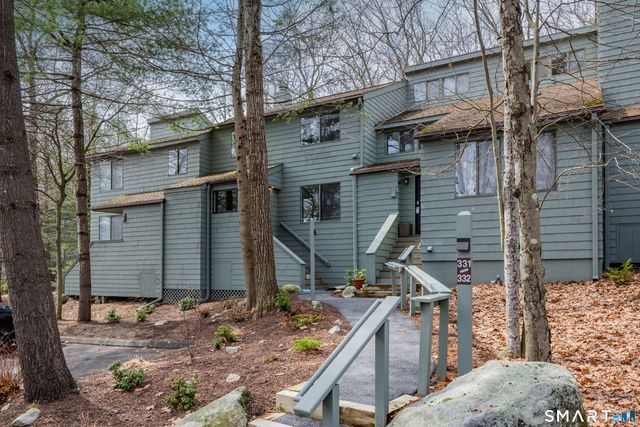332 Ledge Drive 332, Torrington, CT 06790