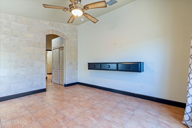 5370 W Arid Canyon Drive, Marana, AZ 85658