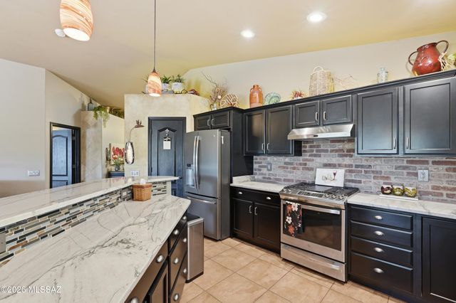 5370 W Arid Canyon Drive, Marana, AZ 85658