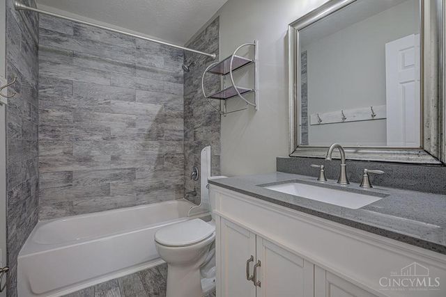 1111 Pond Ridge Circle, Ross Twp, OH 45013