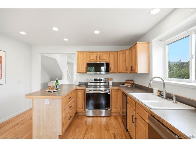 6932 Snowshoe Trl, Evergreen, CO 80439