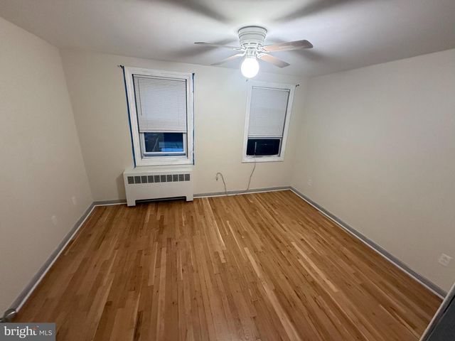 1217 HAVERHILL RD, Baltimore, MD 21229