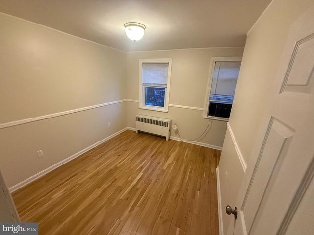 1217 HAVERHILL RD, Baltimore, MD 21229