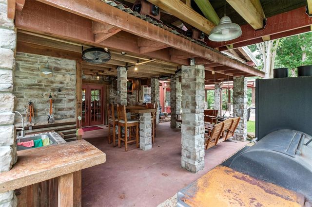 130 Farm Market 256 N, Woodville, TX 75979