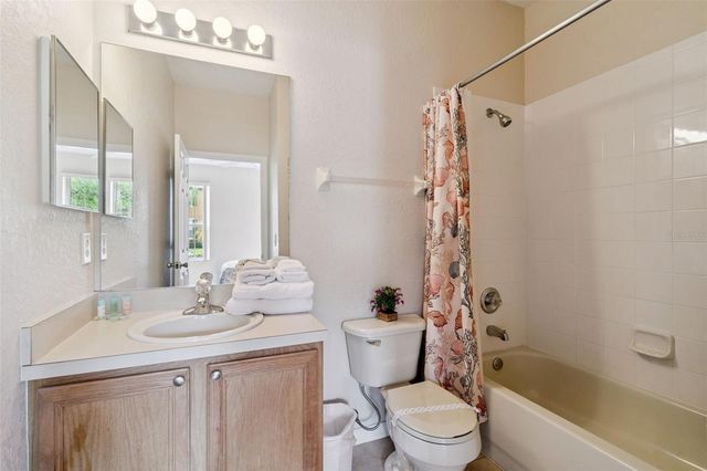 2205 CALABRIA AVENUE, Davenport, FL 33897