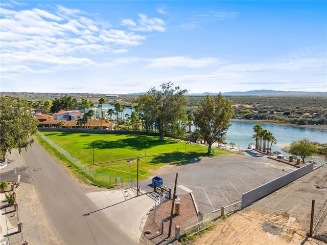 2434 Camino Del Rio, Bullhead City, AZ 86442