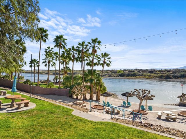 2434 Camino Del Rio, Bullhead City, AZ 86442