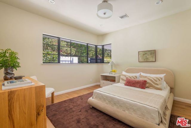 11349 Canton Drive, Studio City (los Angeles), CA 91604