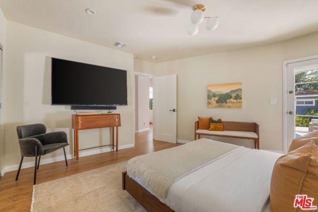 11349 Canton Drive, Studio City (los Angeles), CA 91604