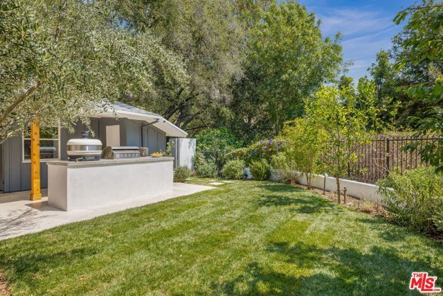 11349 Canton Drive, Studio City (los Angeles), CA 91604