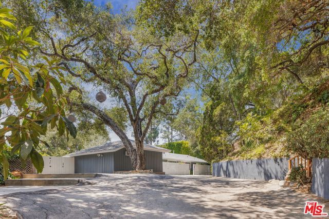 11349 Canton Drive, Studio City (los Angeles), CA 91604