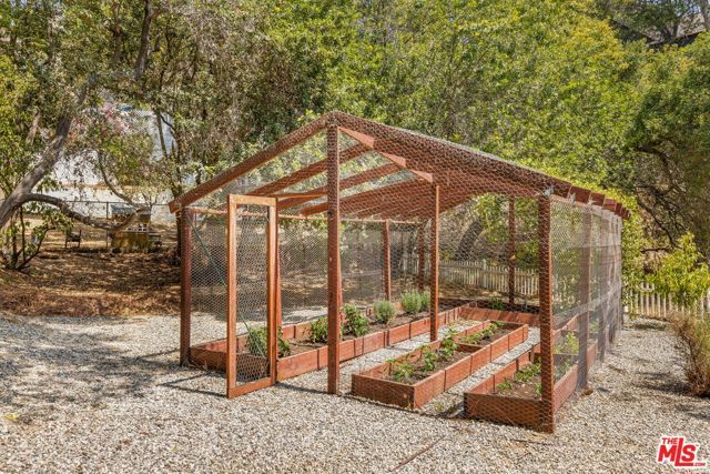 11349 Canton Drive, Studio City (los Angeles), CA 91604