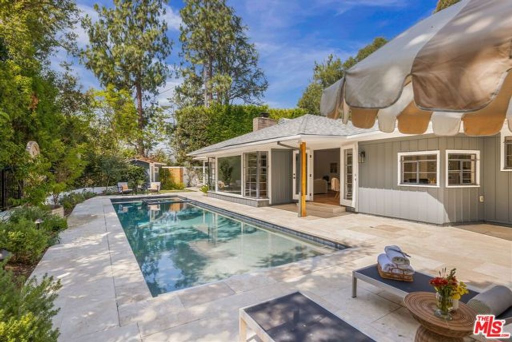 11349 Canton Drive, Studio City (los Angeles), CA 91604