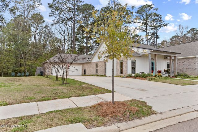 842 Long Leaf Circle, Brandon, MS 39042