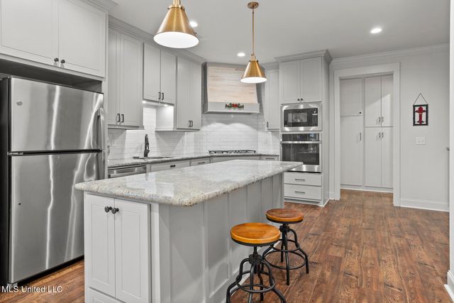 842 Long Leaf Circle, Brandon, MS 39042