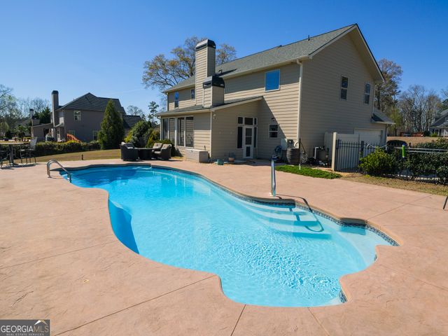 151 Rockhouse Ridge, Senoia, GA 30276