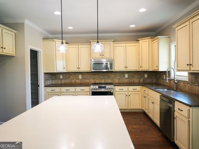 151 Rockhouse Ridge, Senoia, GA 30276